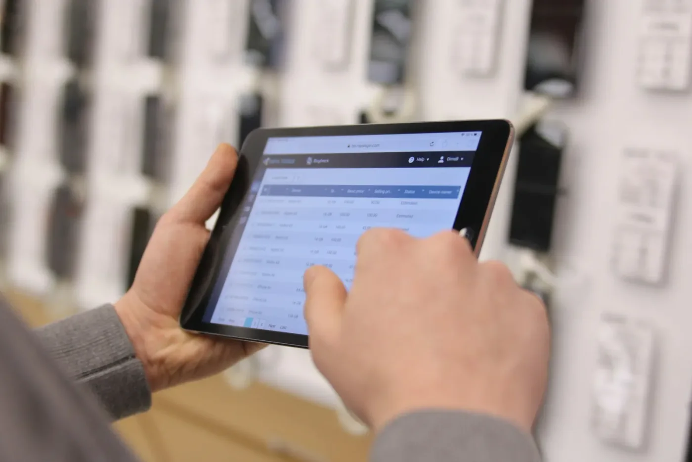 Revisión de inventario desde una tablet